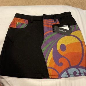 Big girls size 14 Versace skirt.